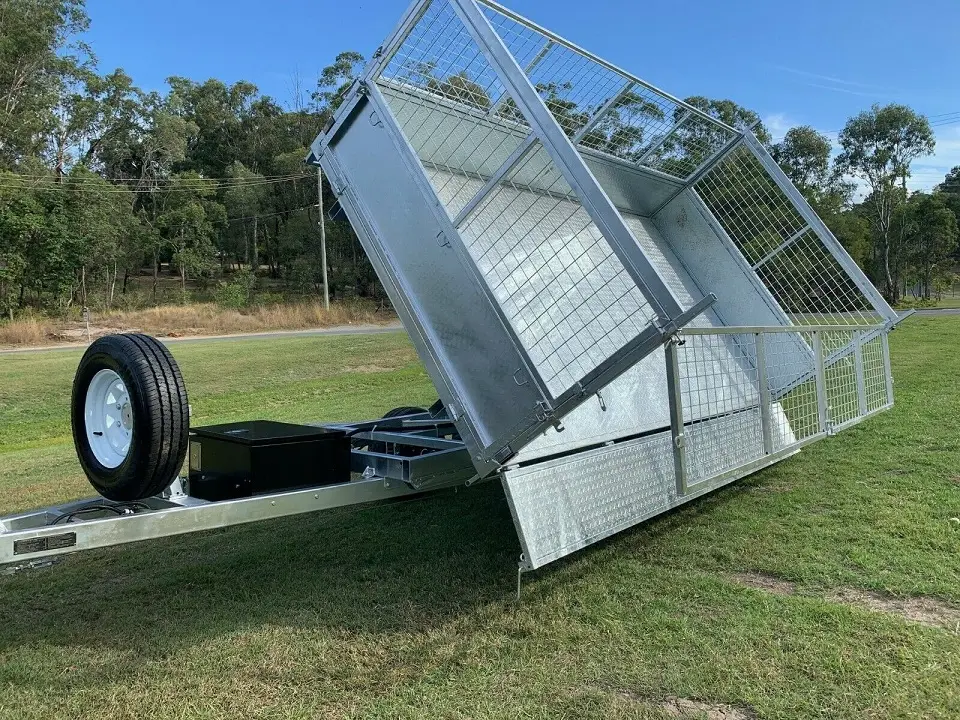106T Buffalo 3 Way Tipper Trailer.